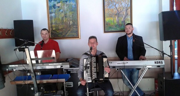 RobEsz Együttes, zenekar